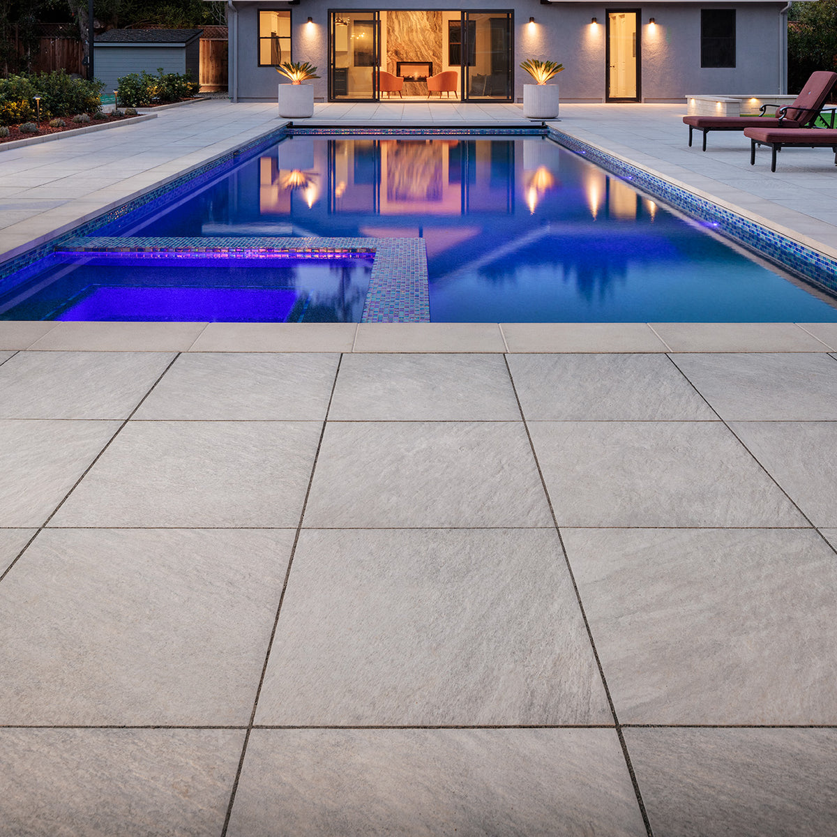 Belgard, Quarziti 24X24 Porcelain Paver - Glacier